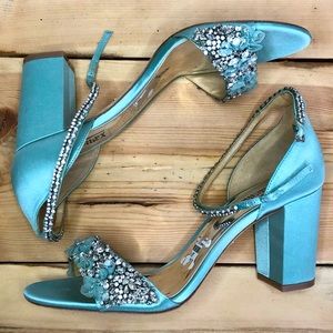 Badgley Mischka pastel blue size 10 3inch heels
